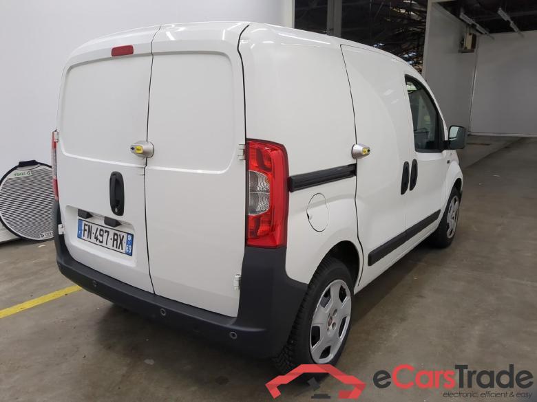FIAT Fiorino / 2016 / 4P / Fourgonnette 1.3 Multijet 80 Pack Professional Nav #3