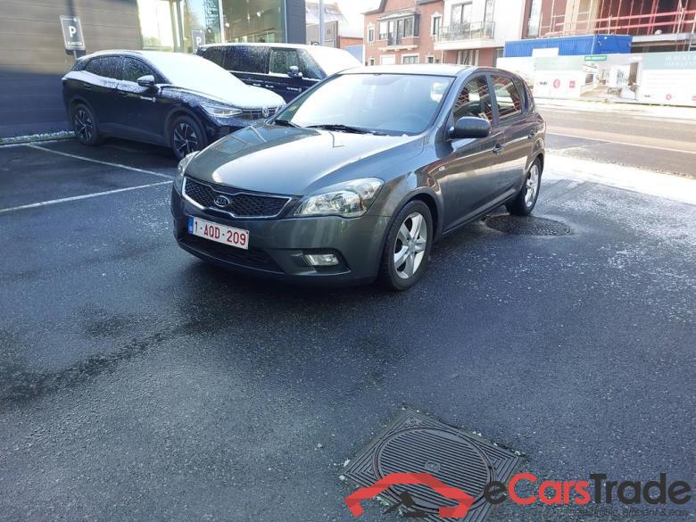 KIA Cee'd Cee'd 1.6 CRDi Edition ISG EcoDynamics DPF #1