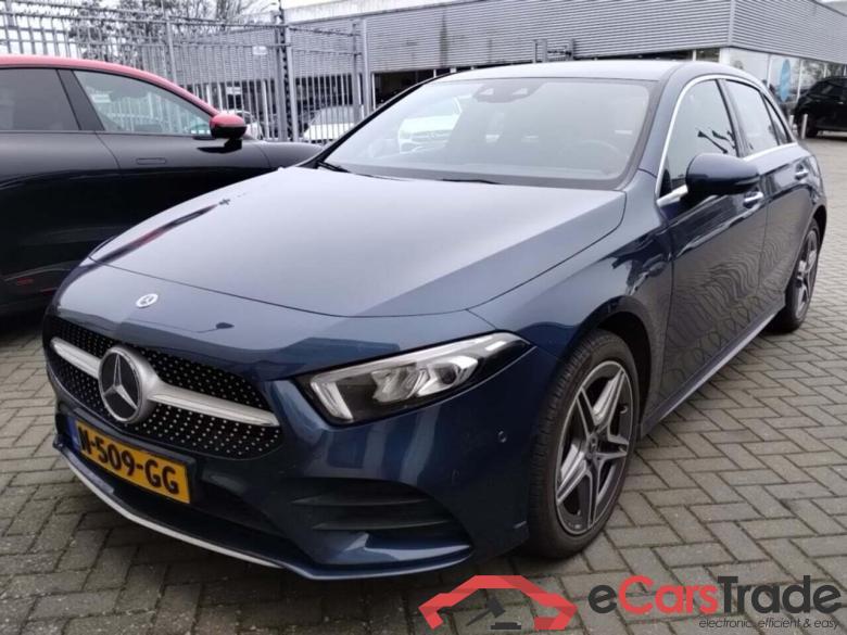 MERCEDES-BENZ A-KLASSE 250 e Premium Plus #1