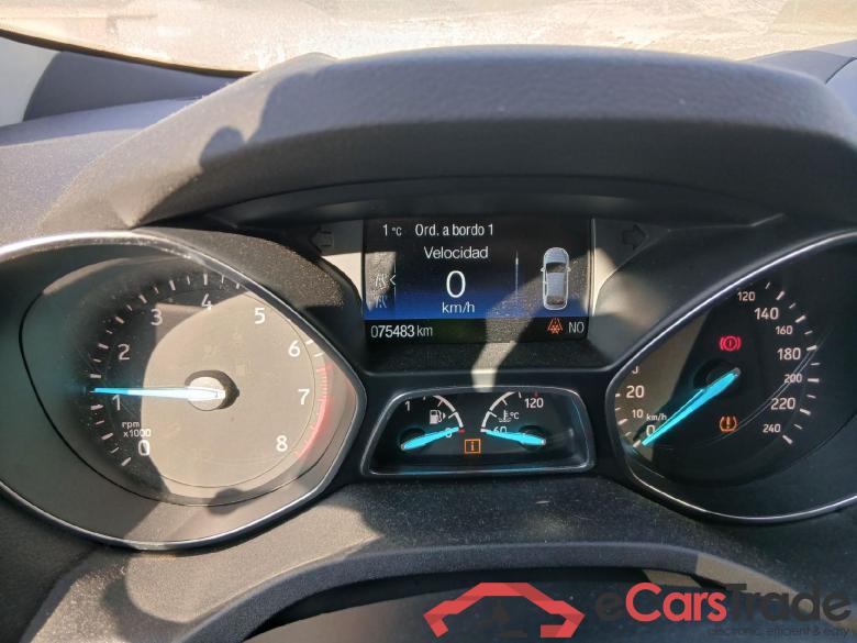 FORD Kuga / 2016 / 5P / todoterreno 1.5 EcoBoost 88kW 4x2 Trend+ (CX) #4
