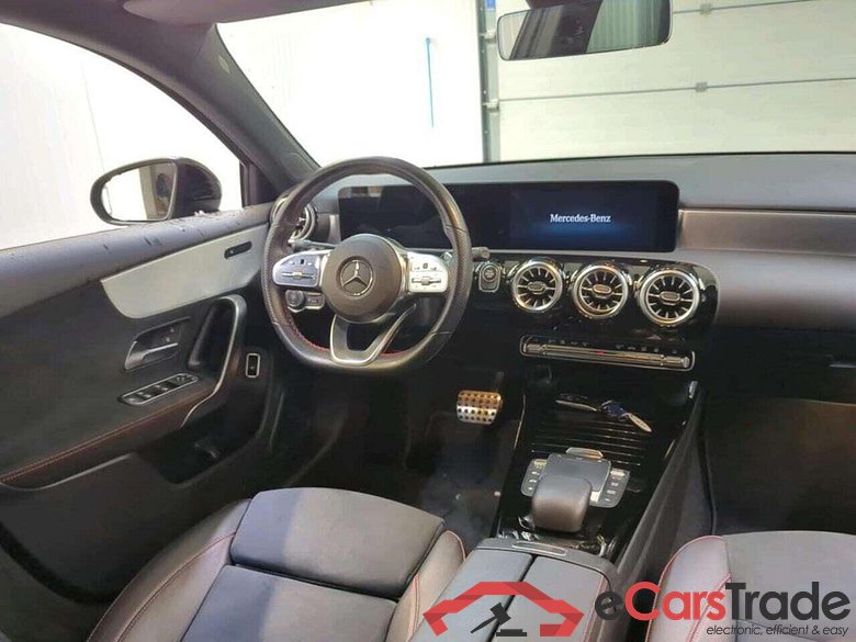 MERCEDES-BENZ A-klasse 250 e Bns Sol. AMG #3