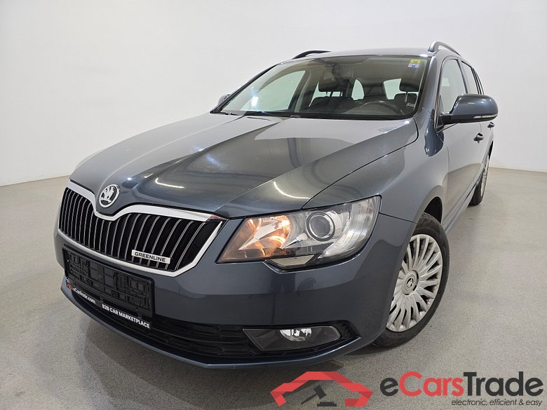 Skoda Superb Combi 1.6TDI Active Navi Klima PDC ...