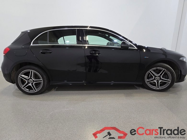 Mercedes A 250e Plug-In Hybrid AMG Aut. LED-Xenon Widescreen Navi 1/2 Sport-Leather-Alcantara KeylessGo Camera Klima PDC ... #5