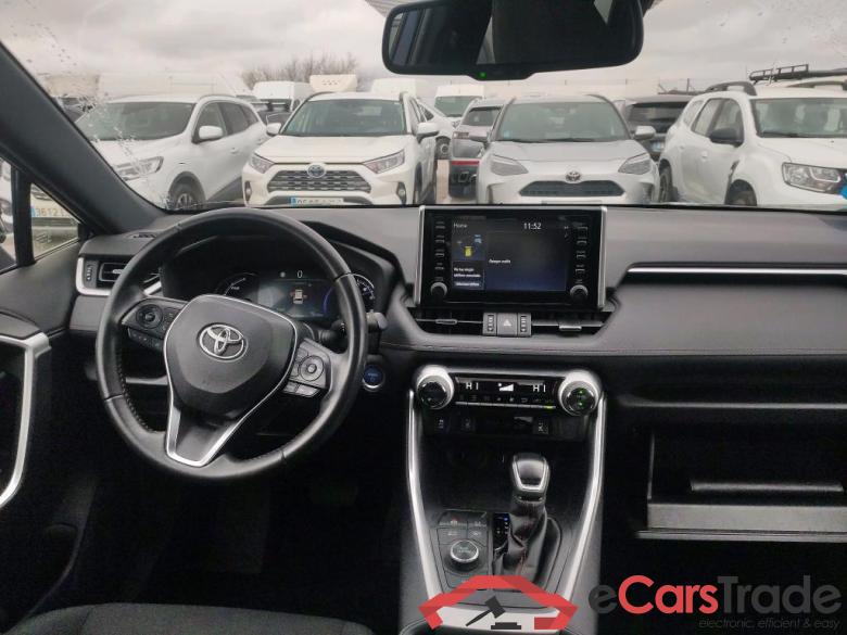 TOYOTA Rav4 / 2018 / 5P / todoterreno 2.5l PLUG-IN 300PH (e-CVT) Advance #3
