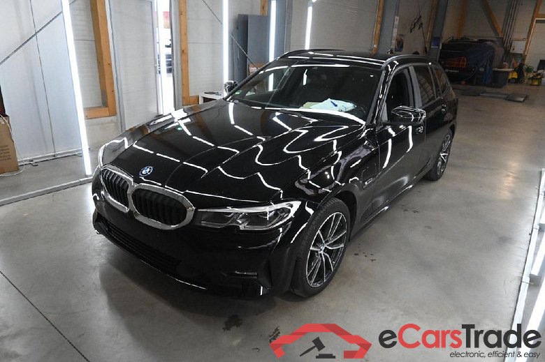 Baureihe 3 Touring 330 e xDrive Advantage 2.0 185KW AT8 E6d #1
