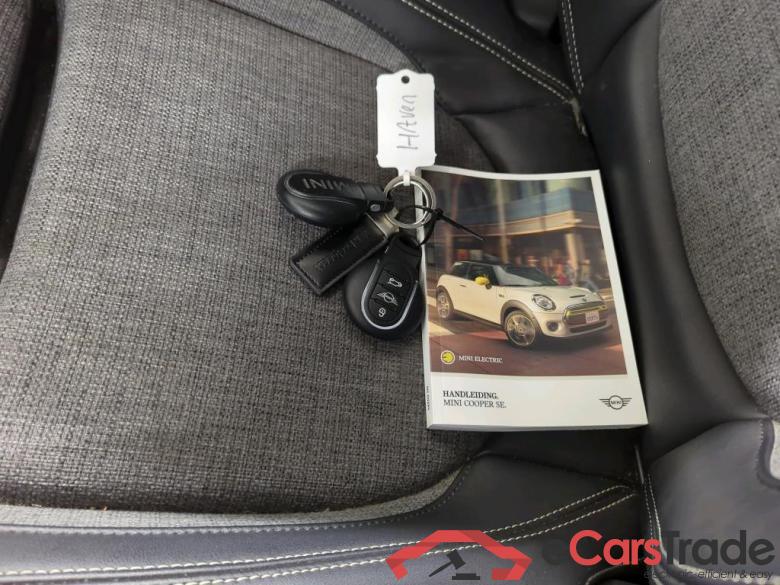 MINI Electric Essential 3d #4