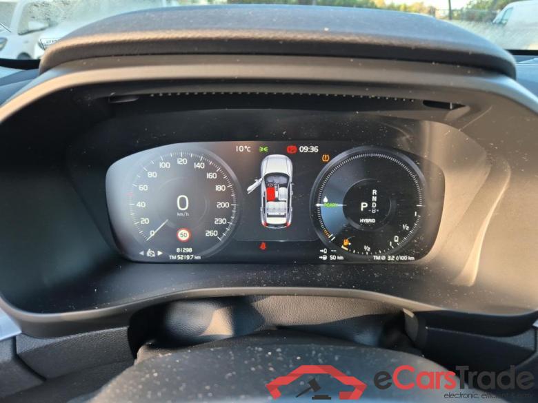 VOLVO XC40 / 2017 / 5P / todoterreno 1.5 T5 Twin Business Plus Auto #4