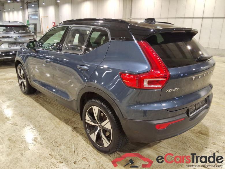 VOLVO XC40 1.5 T4 PHEV R-DESIGN DCT #2