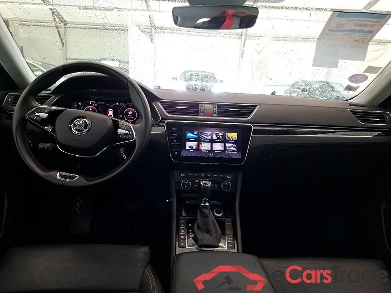 SKODA Superb Combi / 2019 / 5P / Break 1.4 TSI PHEV 218ch DSG6 Laurin & Klement #5