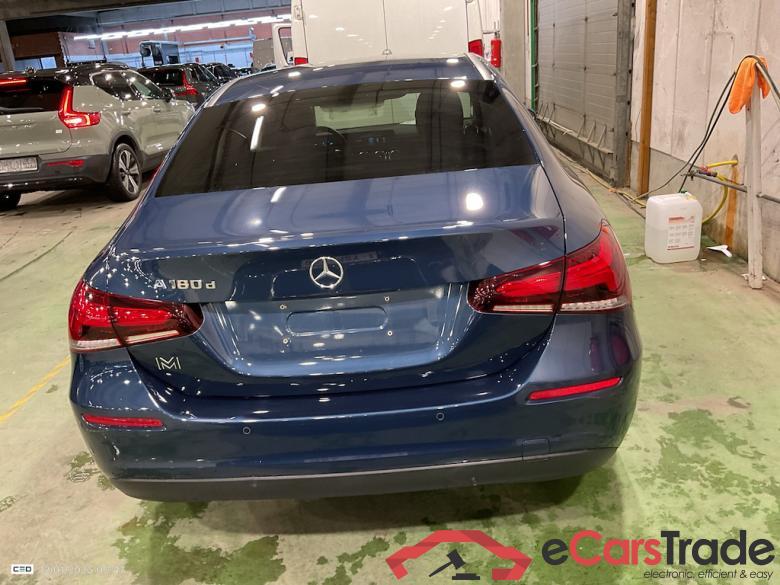 MERCEDES-BENZ A-CLASS 2.0 A 180 D BUSINESS LINE DCT #5