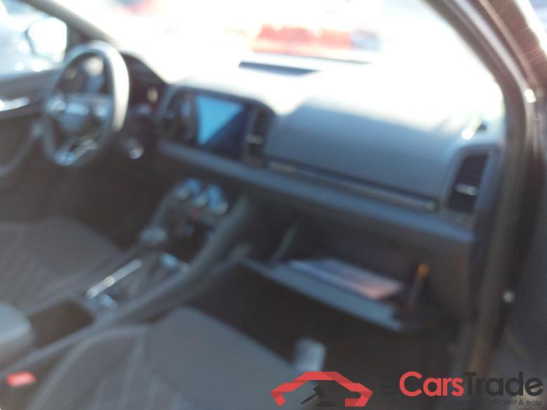 SKODA Karoq 2.0 TDI 110kW 150cv DSG Automático Sportline #3