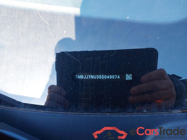 SKODA Karoq 2.0 TDI 110kW 150cv DSG Automático Sportline #5