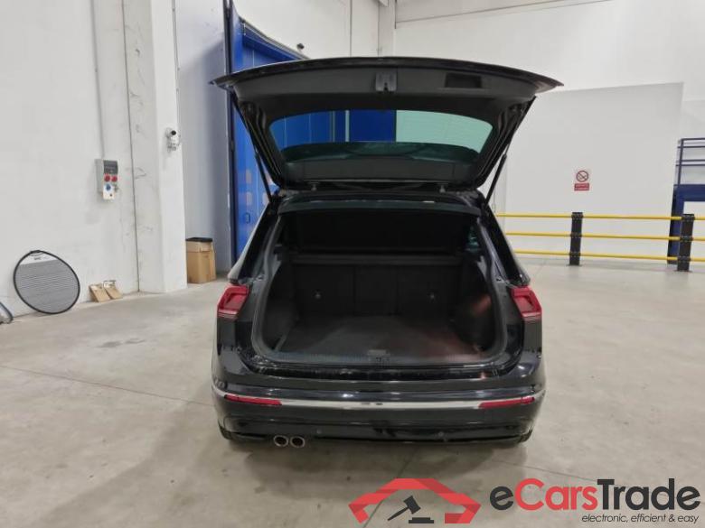 VOLKSWAGEN TIGUAN / 2016 / 5P / SUV 2.0 TDI SCR 140KW EXECUTIVE BMT 4MOT DSG #5