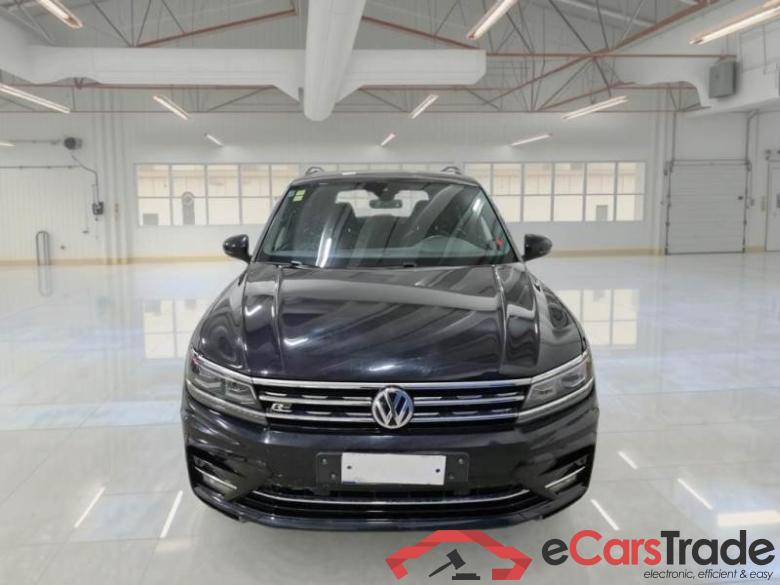 VOLKSWAGEN TIGUAN / 2016 / 5P / SUV 2.0 TDI SCR 140KW EXECUTIVE BMT 4MOT DSG #6