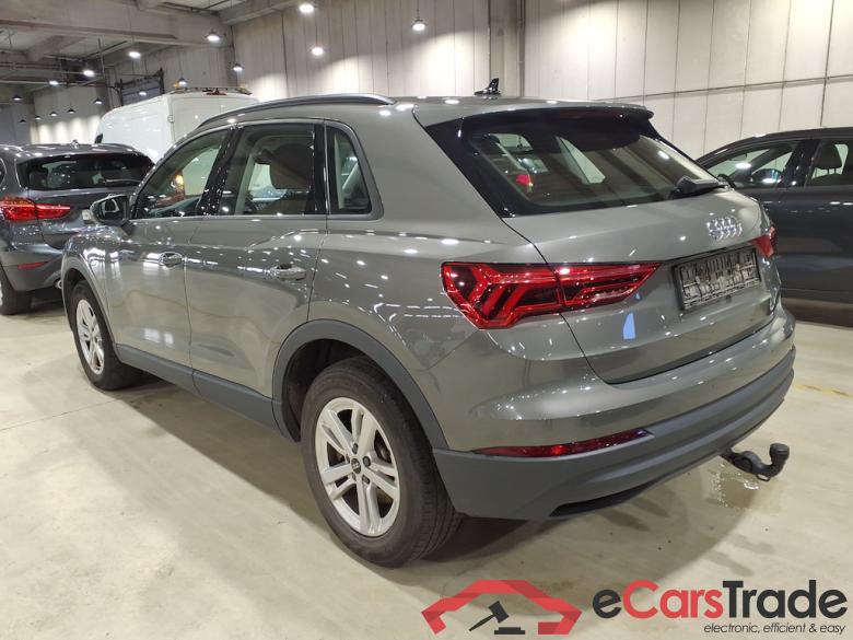 AUDI Q3 1.4 45 TFSI E S TRONIC #2