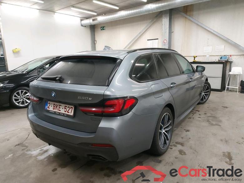 BMW 530e Touring Plug-In Hybrid M-Sport Aut. Pano LC-Pro Ambient Navi-Pro ACC Sport-Leather KeylessGo Camera Klima PDC ... #2