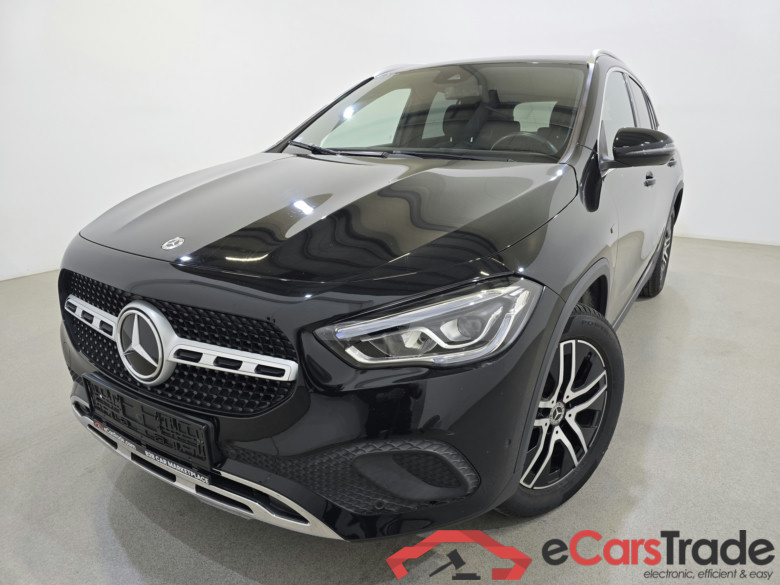 Mercedes GLA 250e Plug-In Hybrid Aut. LED-Xenon Navi 1/2 Sport-Leather KeylessGo Camera Klima PDC ... #1