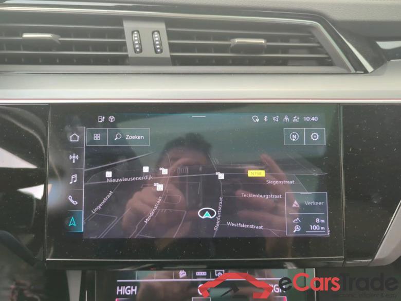 AUDI e-tron 300 kW #2