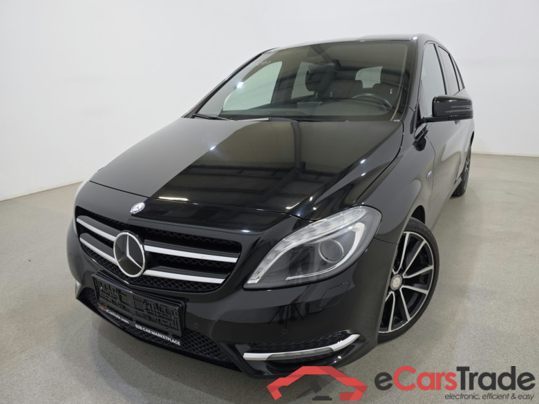 Mercedes B 180d Aut. LED-Xenon Display 1/2 Leather Klima PDC ... #1