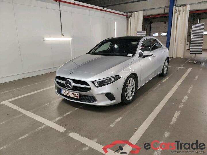 Mercedes A-Klasse Limousine A-Klasse Limousine A 180 d DCT Launch Edition 85kW/116pk  4D/P Auto-7 #1