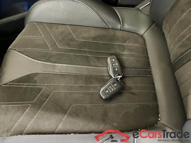 Peugeot 5008 GT Pack Business PureTech 130 EAT8 5d #4