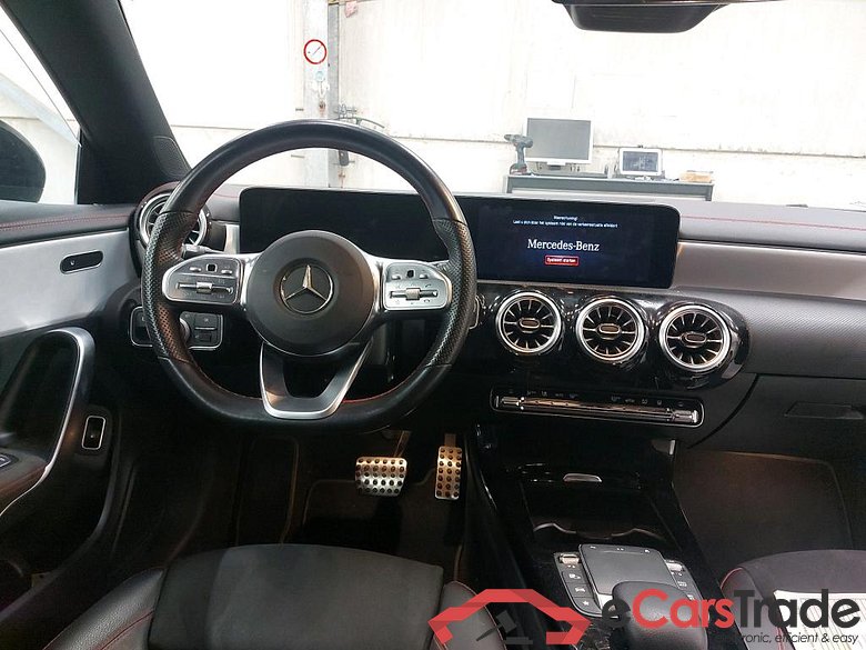Mercedes CLA 250e Plug-In Hybrid AMG Night Aut. LED-Xenon Widescreen Navi Ambient 1/2 Sport-Leather-Alcantara KeylessGo Camera Klima PDC ... #3