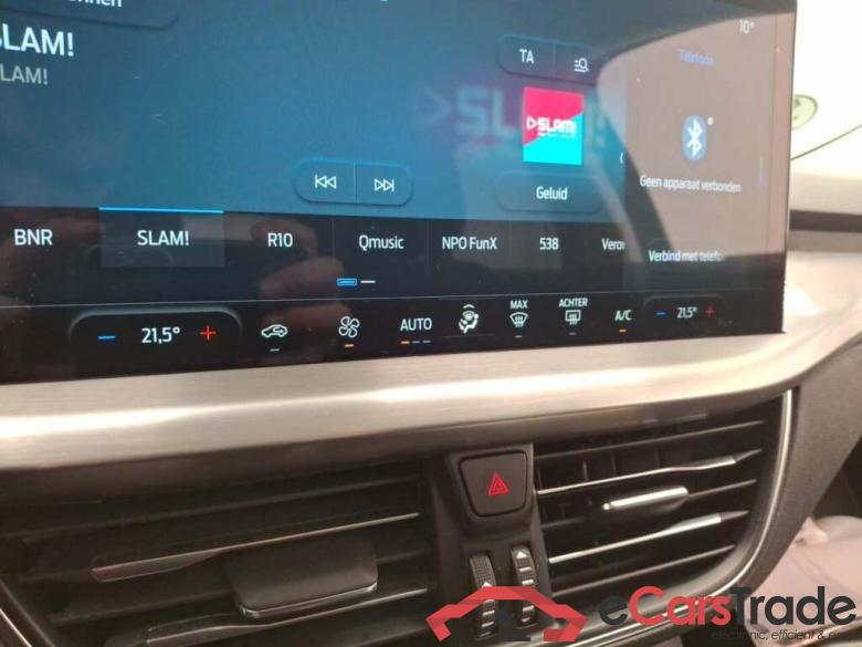 FORD FOCUS 1.0 EcoBoost Hybrid Titanium #6