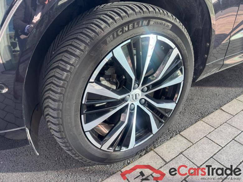 VOLVO XC60 2.0 T6 PHEV AWD Ultimate Dark (257kW) #6
