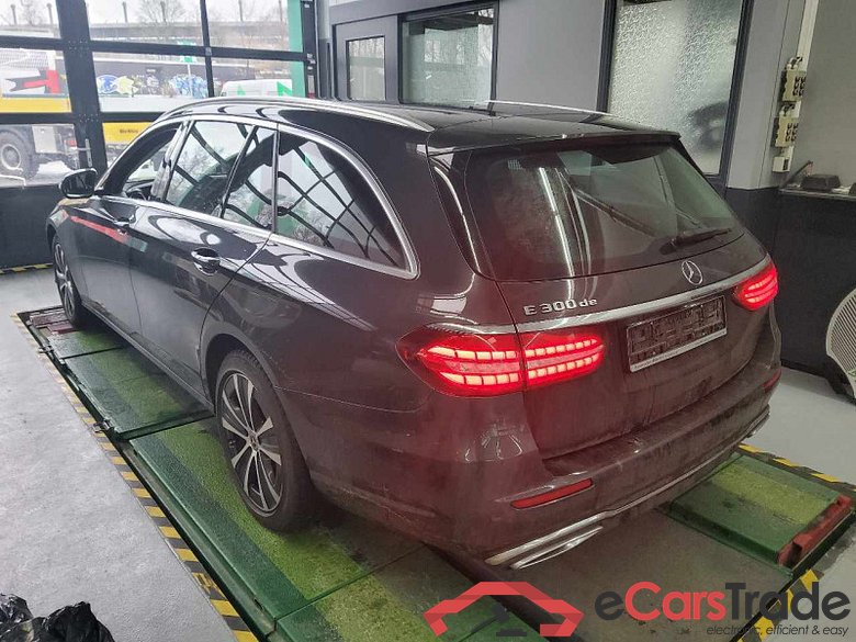 Mercedes-Benz E T-Modell (BM 213)(06.2016->) DE - Kb5 E 300 de EU6d, T de Avantgarde (EURO 6d), (Facelift) 2020 - 2023 #4