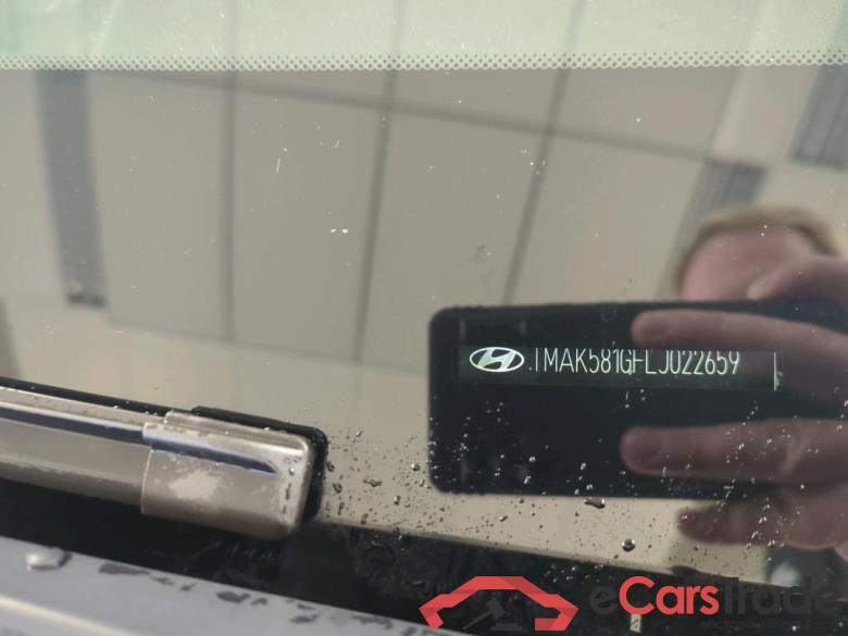 Hyundai KONA Limited Electric 64 kWh 5d #6