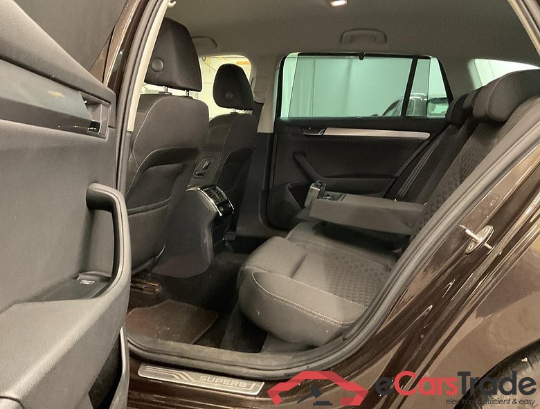 SKODA Superb Combi SUP.COM GrtSTY TD88/1.6 M6F #4