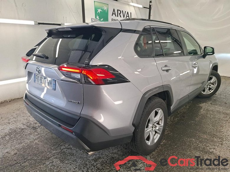 TOYOTA RAV4 Hybride / 2018 / 5P / SUV 2WD 218ch Dynamic #3