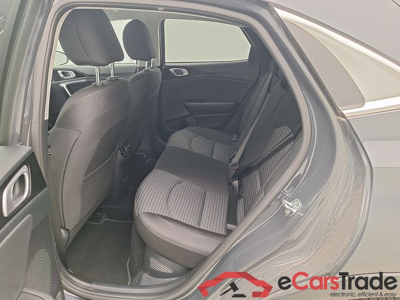 Kia, XCeed FL'22 PHEV, KIA XCeed 1.6 GDi PHEV DCT Business Line 5d #4