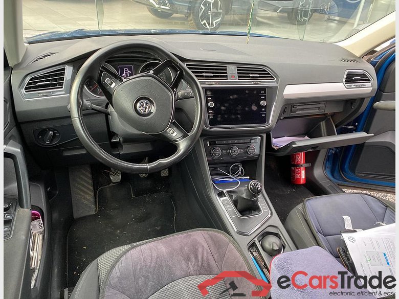 VOLKSWAGEN Tiguan Trendline 1.5 TSI 96 kW (130 ch) 6 vitesses manuel #5