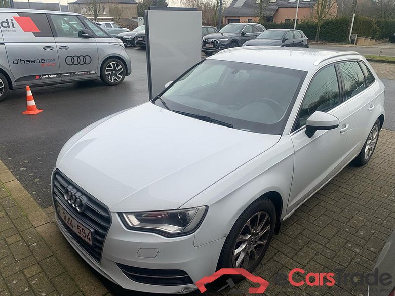 AUDI A3 Sportback Sportback 1.2 TFSI Attraction #6