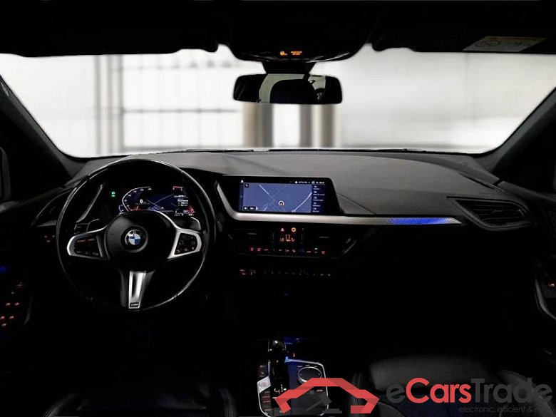 BMW SERIE 1 / 2019 / 5P / BERLINA 118D MSPORT #3