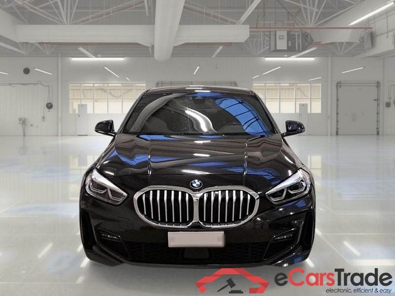 BMW SERIE 1 / 2019 / 5P / BERLINA 118D MSPORT #6