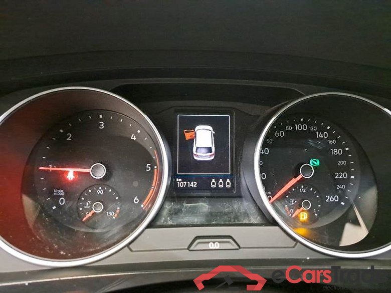 VOLKSWAGEN TIGUAN / 2020 / 5P / SUV 2.0 TDI SCR 110KW LIFE DSG #4