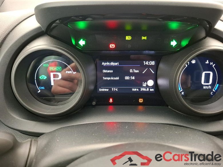 TOYOTA Yaris Cross Hybride / 2021 / 5P / SUV 1.5 HYBRID 116H DESIGN AUTO #6