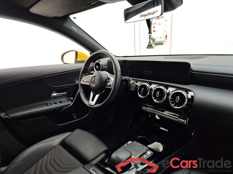 MERCEDES-BENZ CLA 250 E 8G-DCT LUXURY LINE #3
