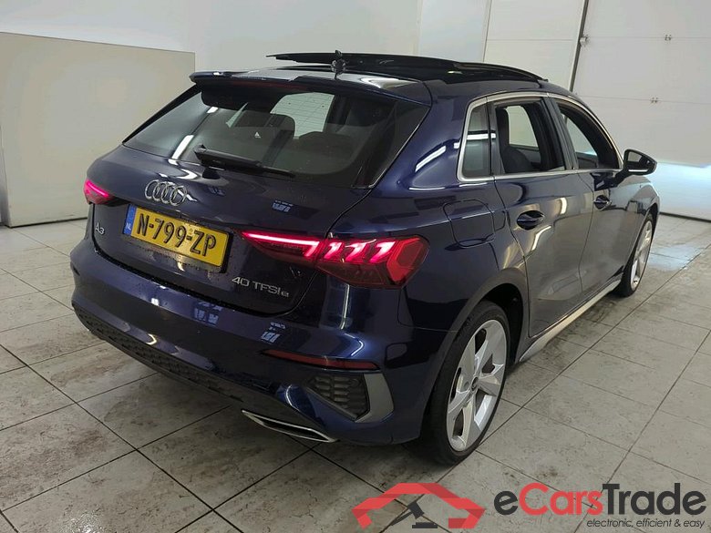 Audi A3 Sportback 40 TFSI e S tronic edition 5d + Pano #2