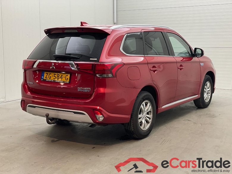 MITSUBISHI OUTLANDER 2.4 PHEV Pure #4