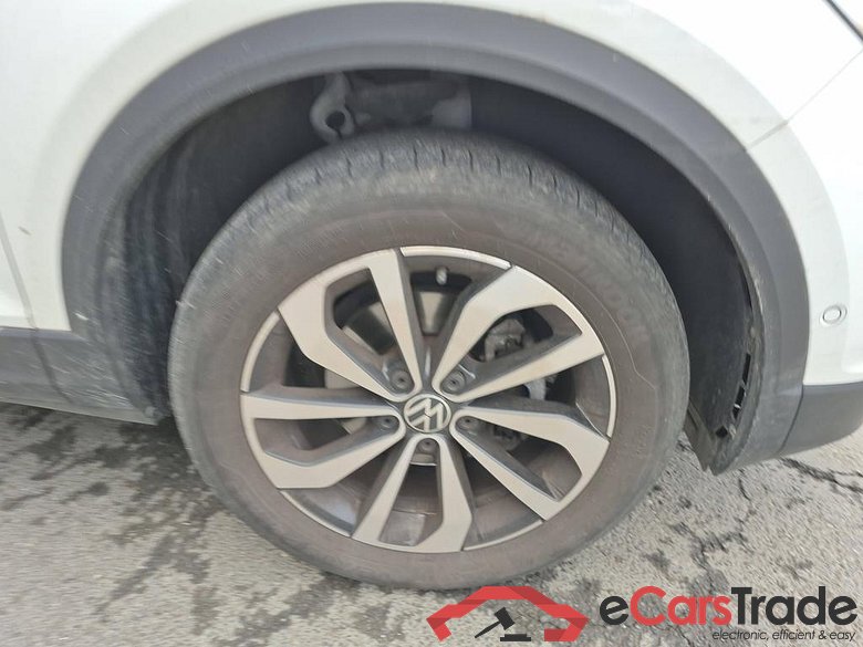 VOLKSWAGEN T-Roc T-Roc Style Business 1.0 TSI OPF 81 kW (110 ch) 6 vitesses manuel #6