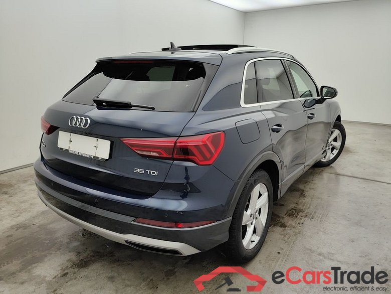 Audi Q3 35 TDI S tronic Advanced Business Editio 5d #2