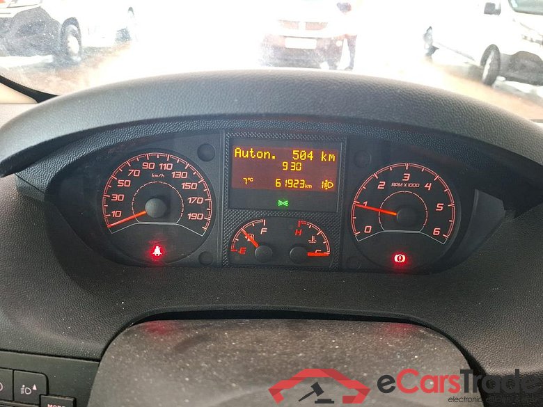 PEUGEOT Boxer / 2014 / 4P / Fourgon tôlé BlueHDi S&S 120 PREMIUM 330 L1H1 #6