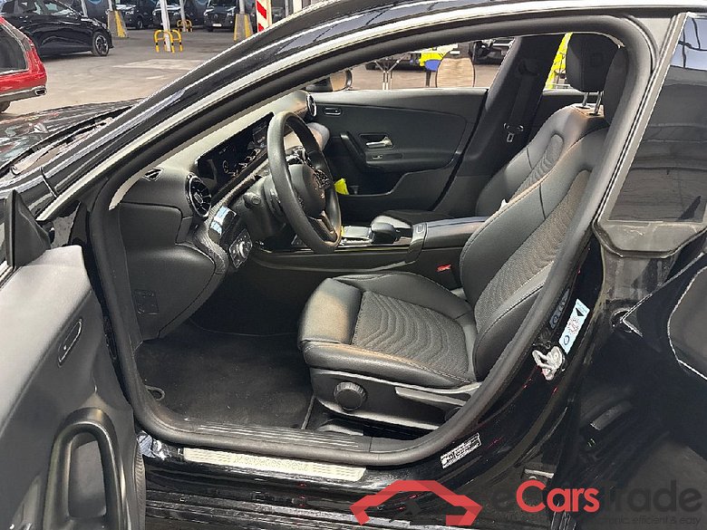 CLA -Klasse Shooting Brake CLA 180 (118.684) 1.3  AT7 E6d #4