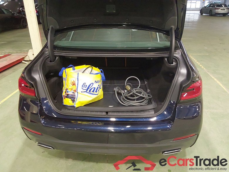 BMW 5 SERIES BERLINE 2.0 520E AUTO #3