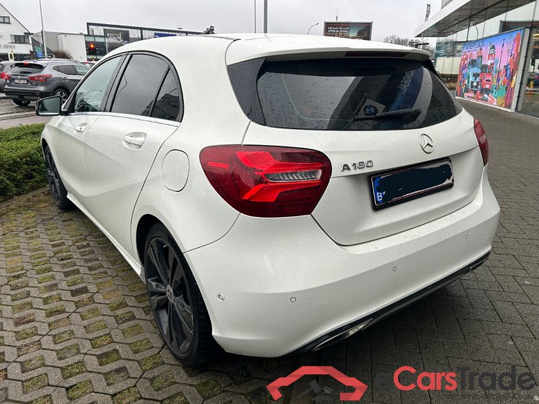 Mercedes A 180 Aut. LED-Xenon Navi Sport-Leather Klima PDC ... #4