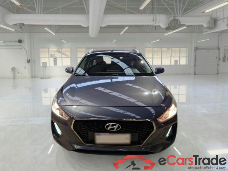 Hyundai i30 1.6 CRDI Aut. Navi Camera Klima PDC ... #3