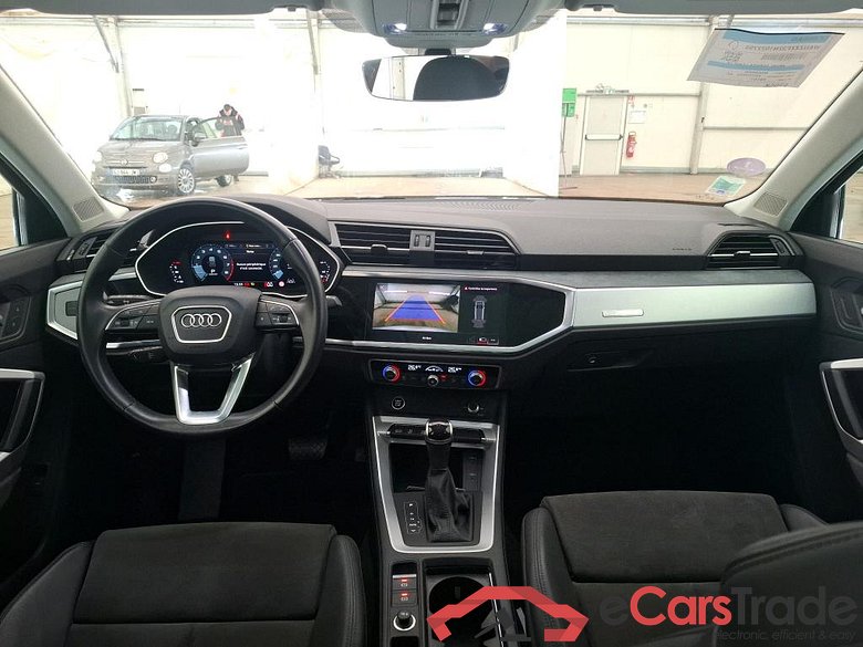 AUDI Q3 / 2018 / 5P / SUV 35 TFSI 150 MHEV S TRONIC DESIGN LUXE #5